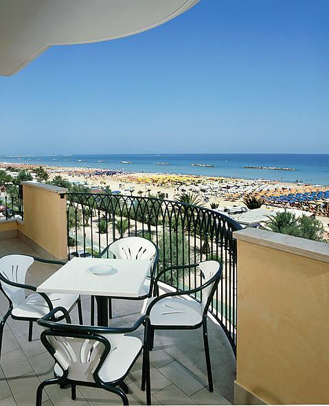 Beaurivage Aparthotel San Benedetto del Tronto Bagian luar foto