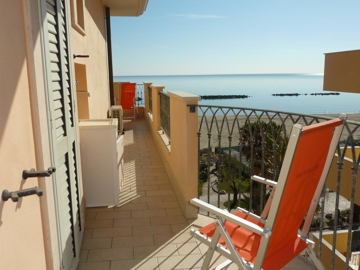 Beaurivage Aparthotel San Benedetto del Tronto Bagian luar foto