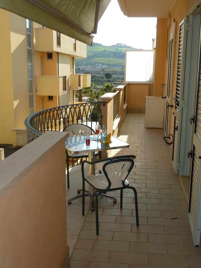 Beaurivage Aparthotel San Benedetto del Tronto Bagian luar foto