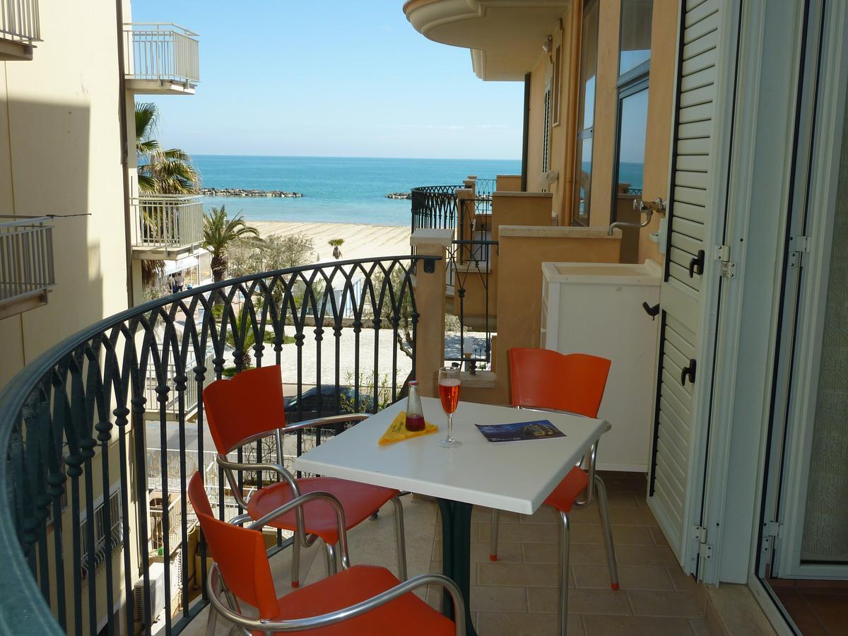 Beaurivage Aparthotel San Benedetto del Tronto Bagian luar foto